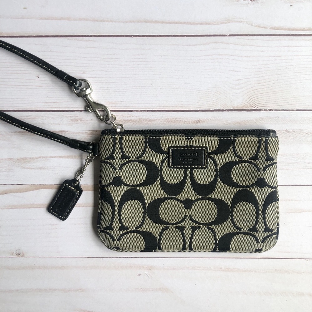 Coach Signature Wristlet Wallet Bag
